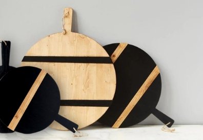 Black Round Mod Charcuterie Board - BlueJay Avenue