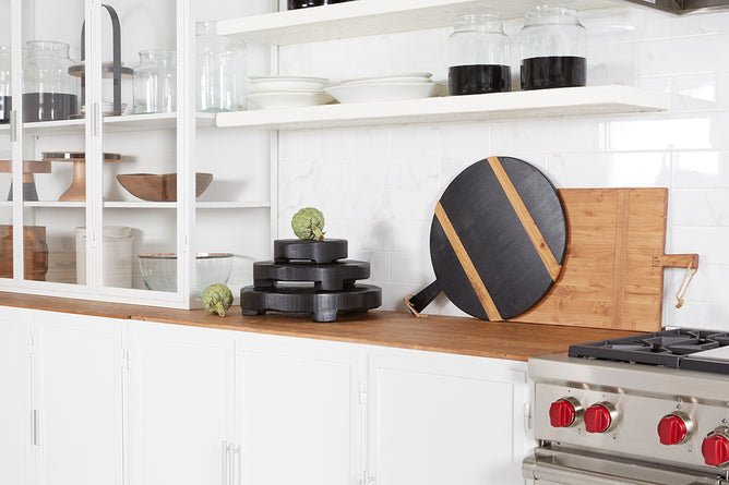 Black Round Mod Charcuterie Board - BlueJay Avenue