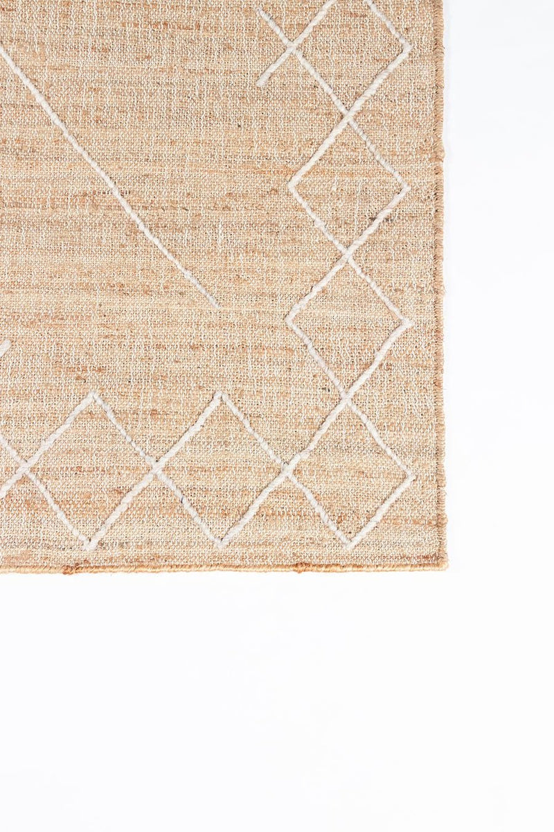 Kabara Hand Woven Jute Rug - BlueJay Avenue